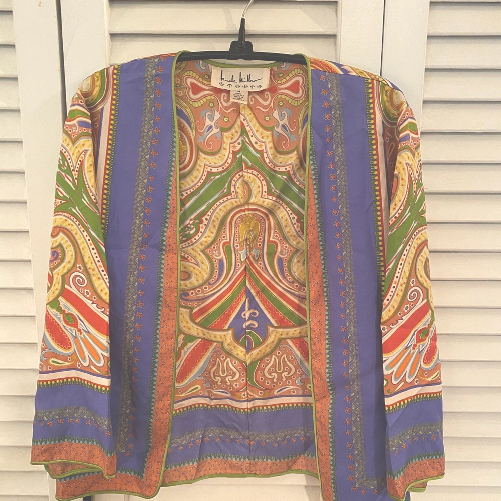 100% Silk Nicole Miller Scarf Print Light Shirt Jacket